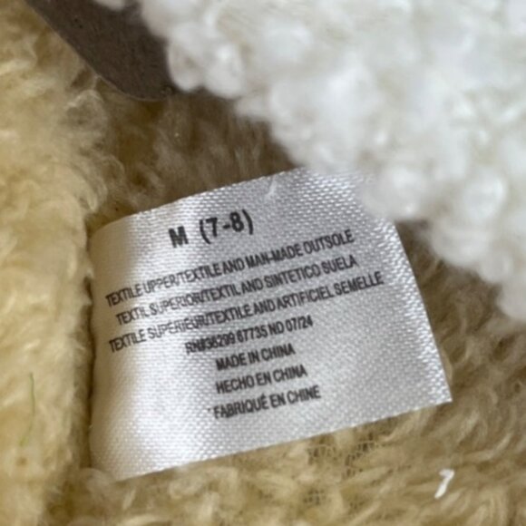 Holiday Style Slippers Womens Medium 7-8 New Smiley Face Santa Hat White - Picture 10 of 10